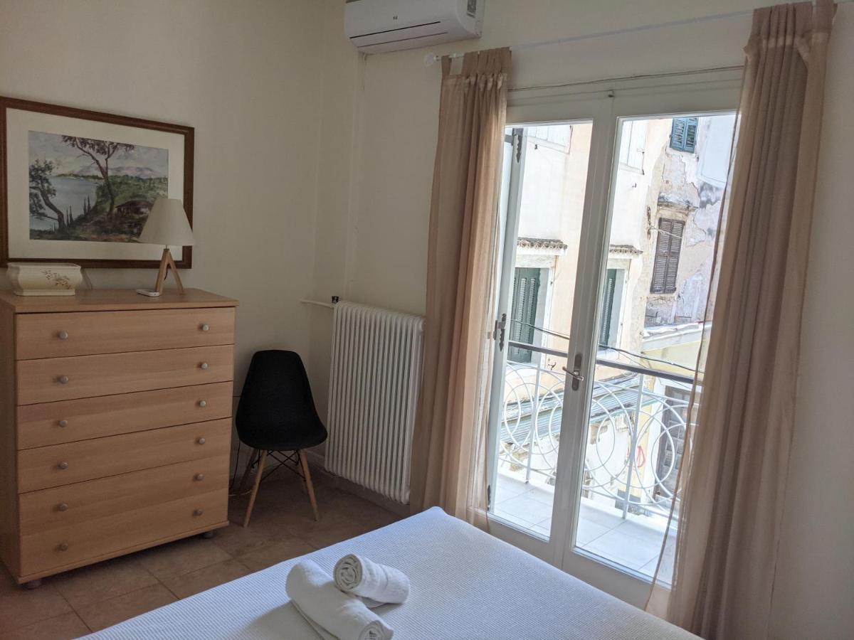 Central Apartment Corfu Town Buitenkant foto