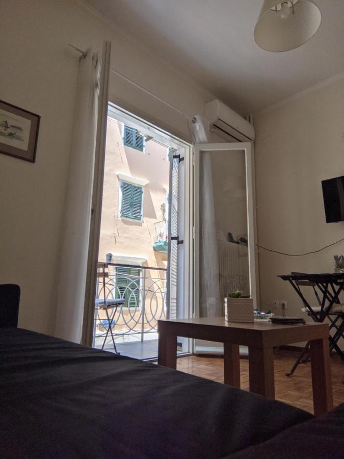 Central Apartment Corfu Town Buitenkant foto