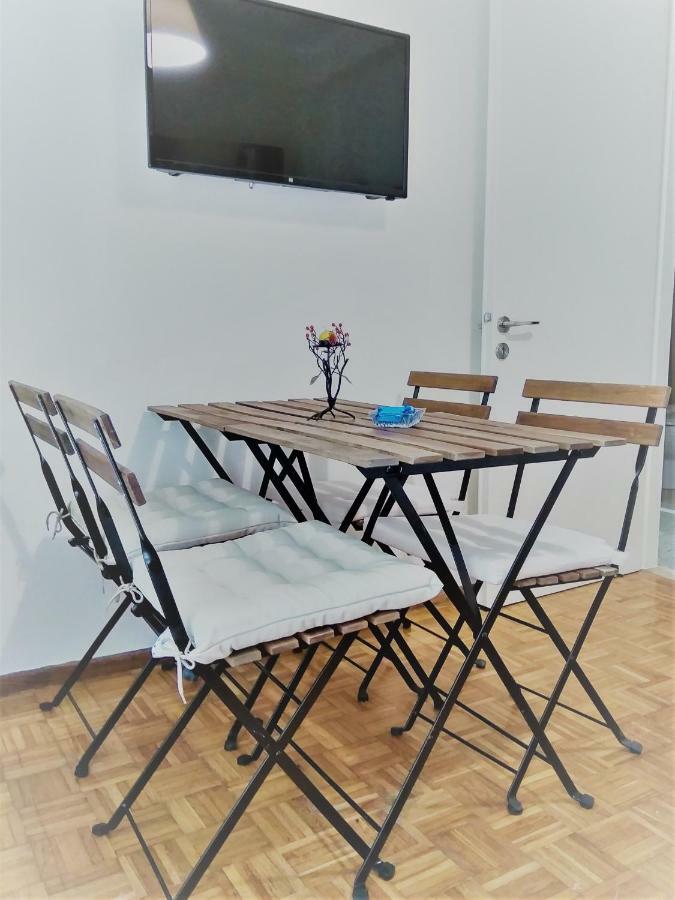 Central Apartment Corfu Town Buitenkant foto