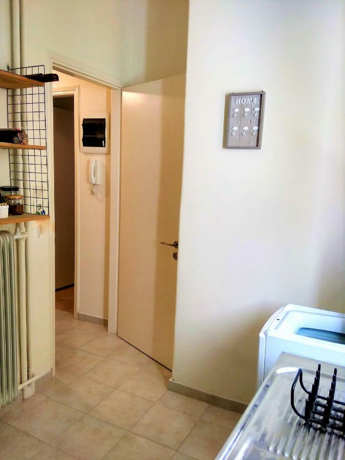 Central Apartment Corfu Town Buitenkant foto