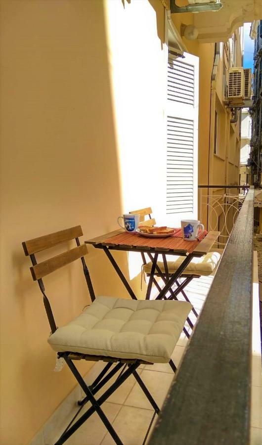 Central Apartment Corfu Town Buitenkant foto